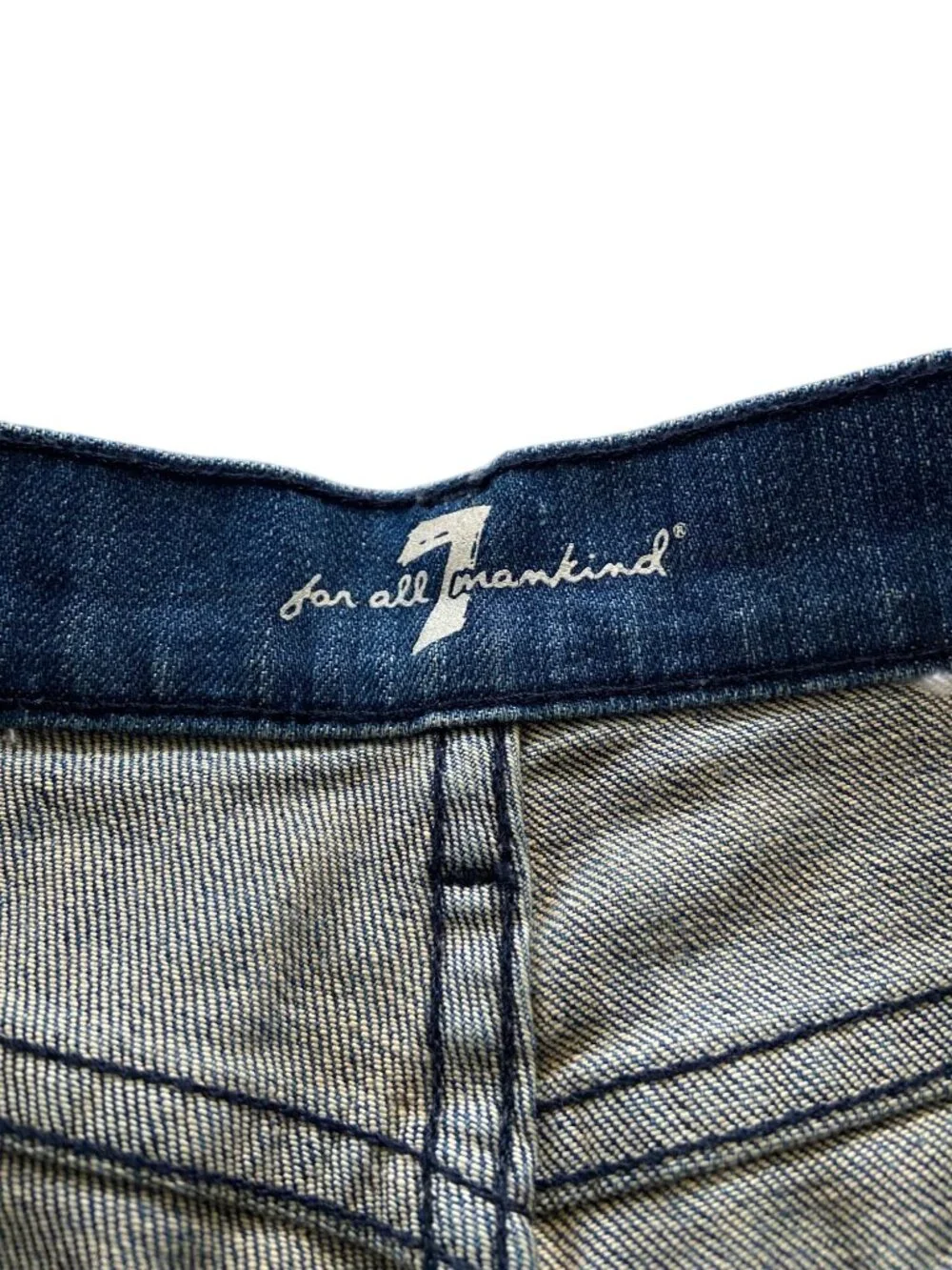 7 For All Mankind Cuffed Denim Shorts Size 29 Summer Vacation Beach Coastal Cute